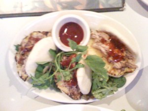 Sliders, Hawai'ian style, Sidestreet Inn, Honolulu