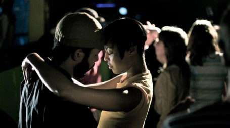 Wyatt Cenac and Tracy Higgens get friendly, Medicine for Melancholy, Barry Jenkins, 2008 