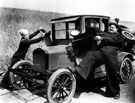 Tearing it up, Two Tars, 1926